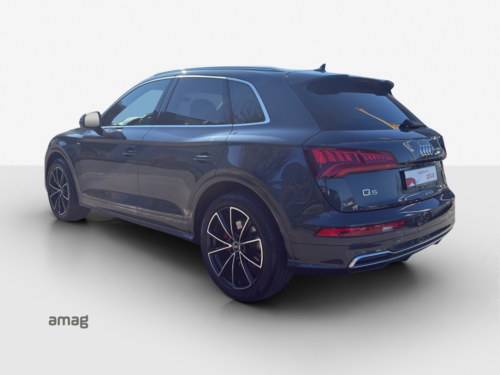 AUDI Q5 2.0 TFSI sport quattro S-tronic-showroom-element-2