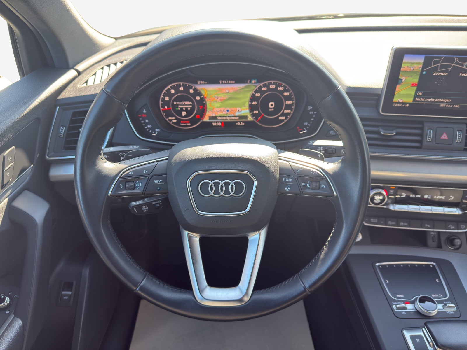 AUDI Q5 2.0 TFSI sport quattro S-tronic-image-9