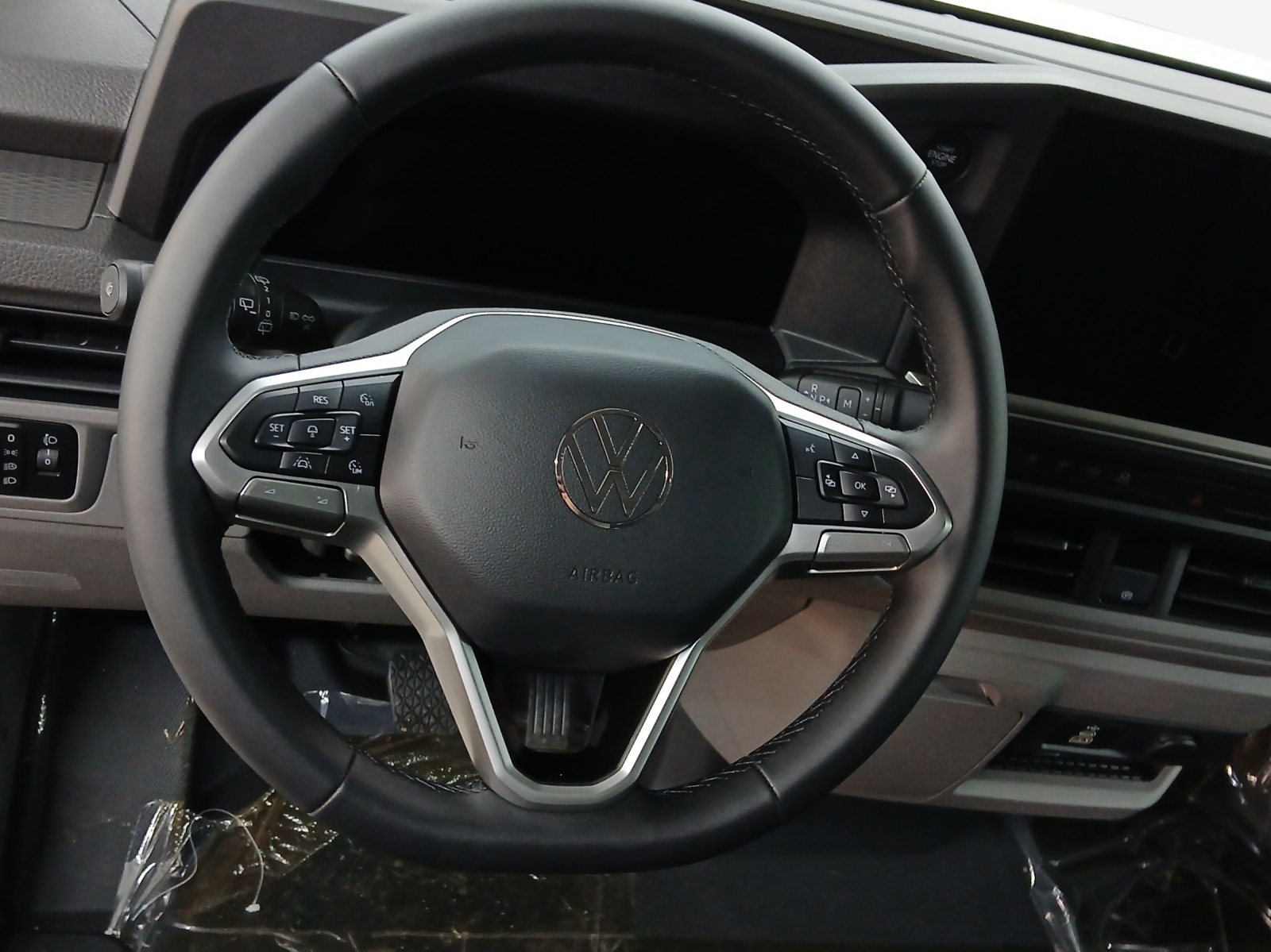 VW Transporter 2.0 TDI Automat-image-9
