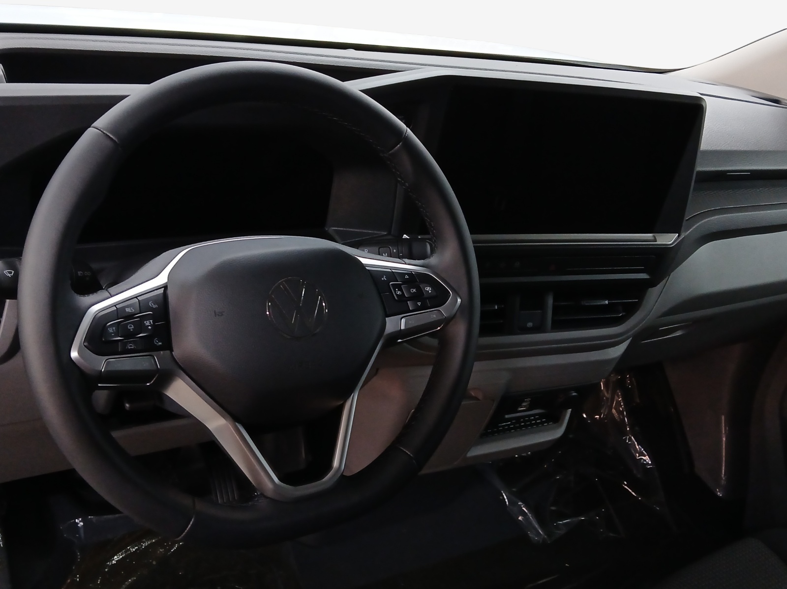VW Transporter 2.0 TDI Automat-image-8