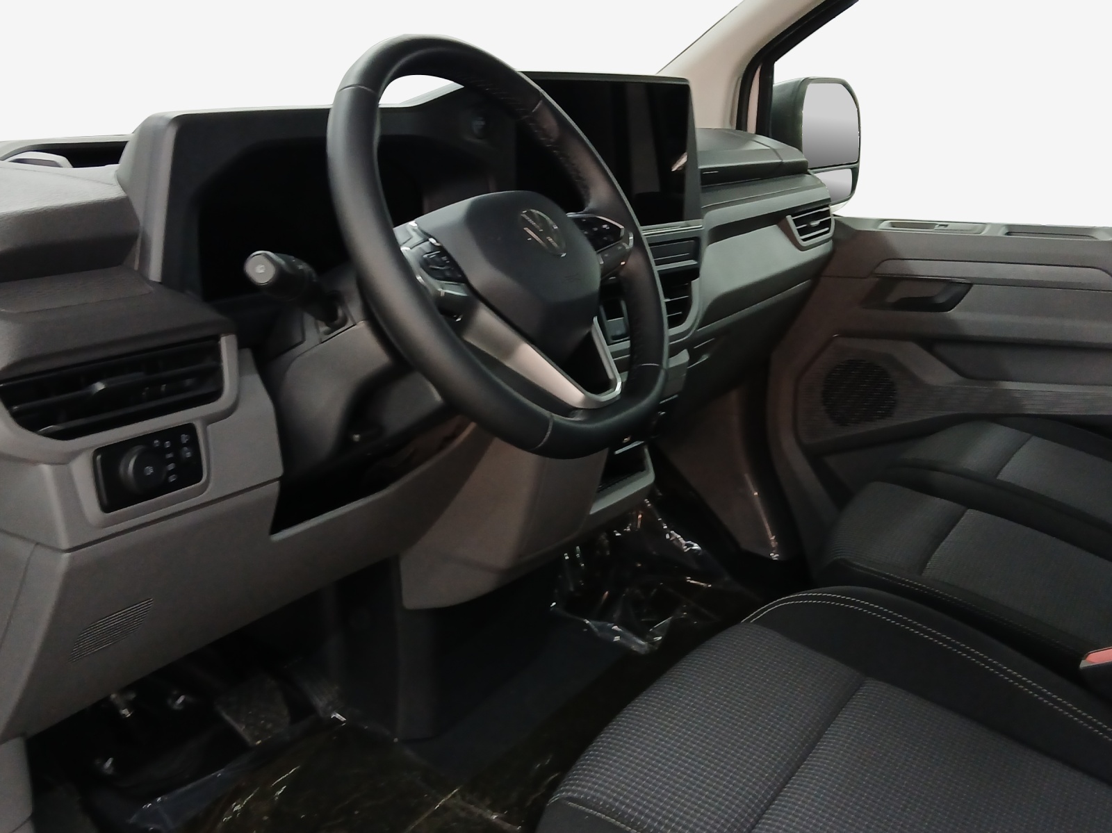 VW Transporter 2.0 TDI Automat-image-14