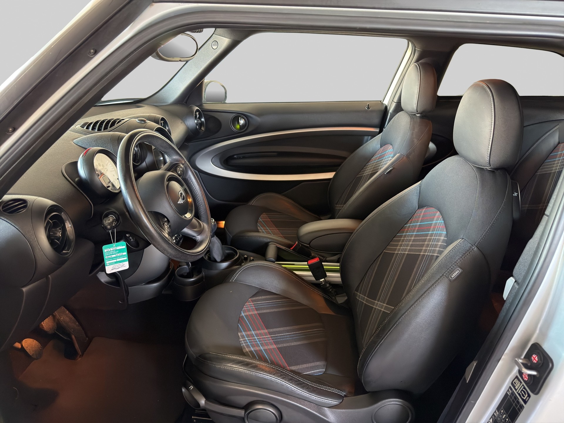 MINI Paceman Cooper SD FWD-image-6