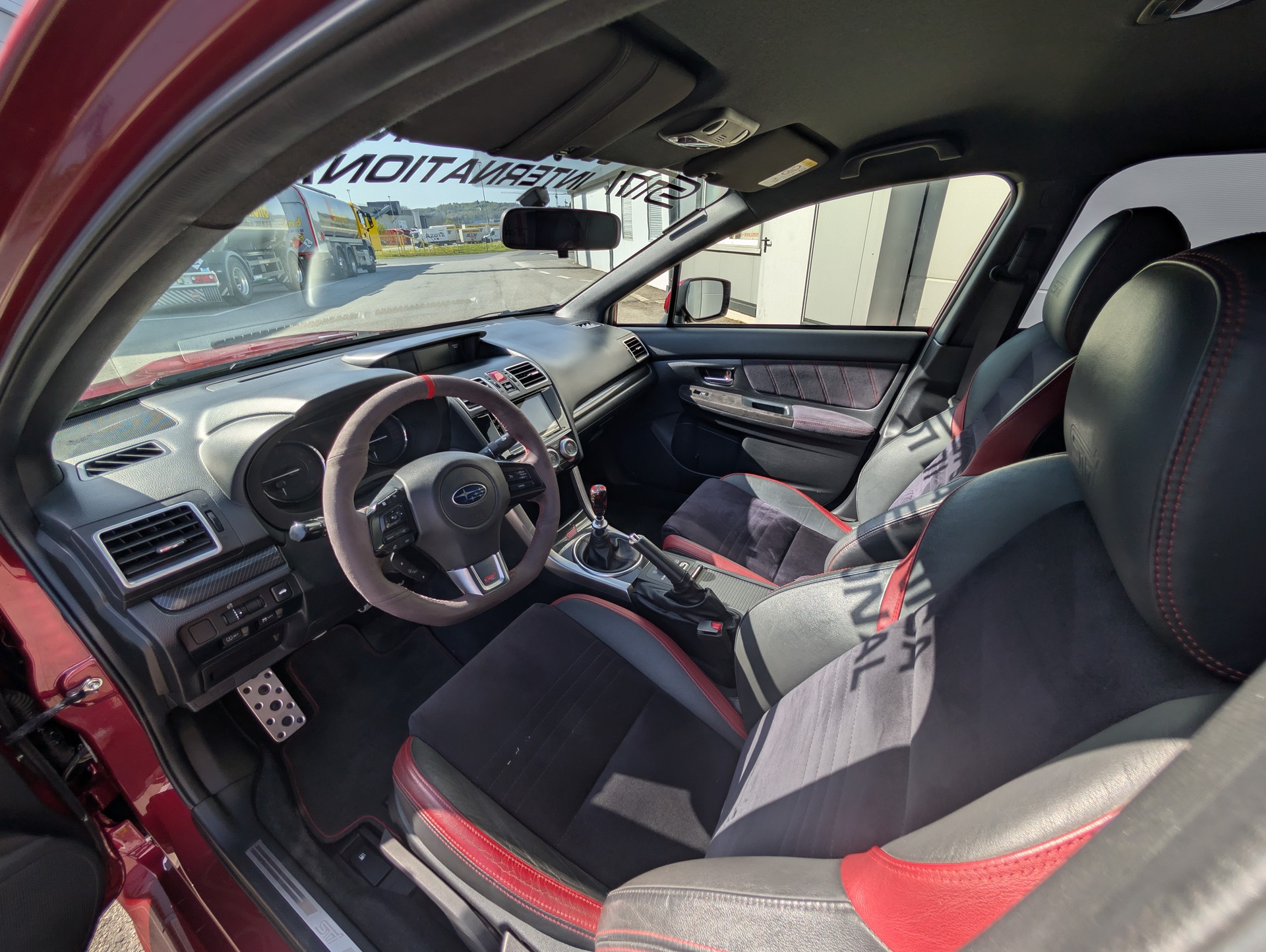 SUBARU WRX 2.5 Turbo 4WD STI Sport-image-13