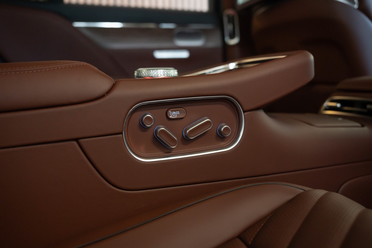 GENESIS G90 Luxury Plus-image-34