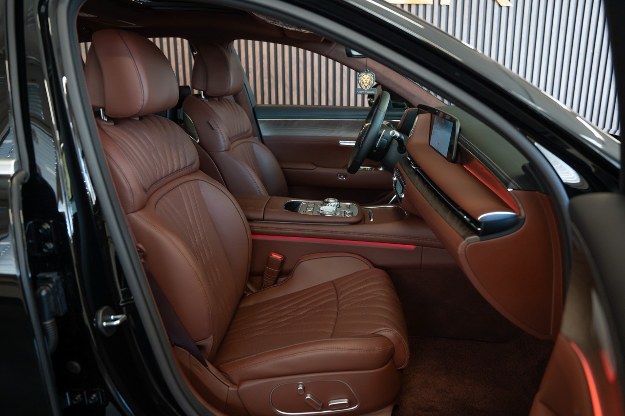 GENESIS G90 Luxury Plus-image-15
