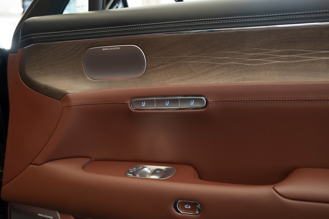 GENESIS G90 Luxury Plus-image-30