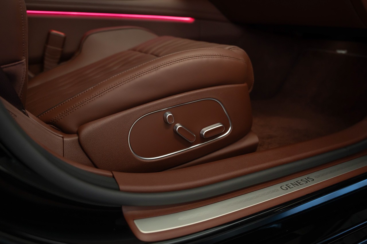 GENESIS G90 Luxury Plus-image-32