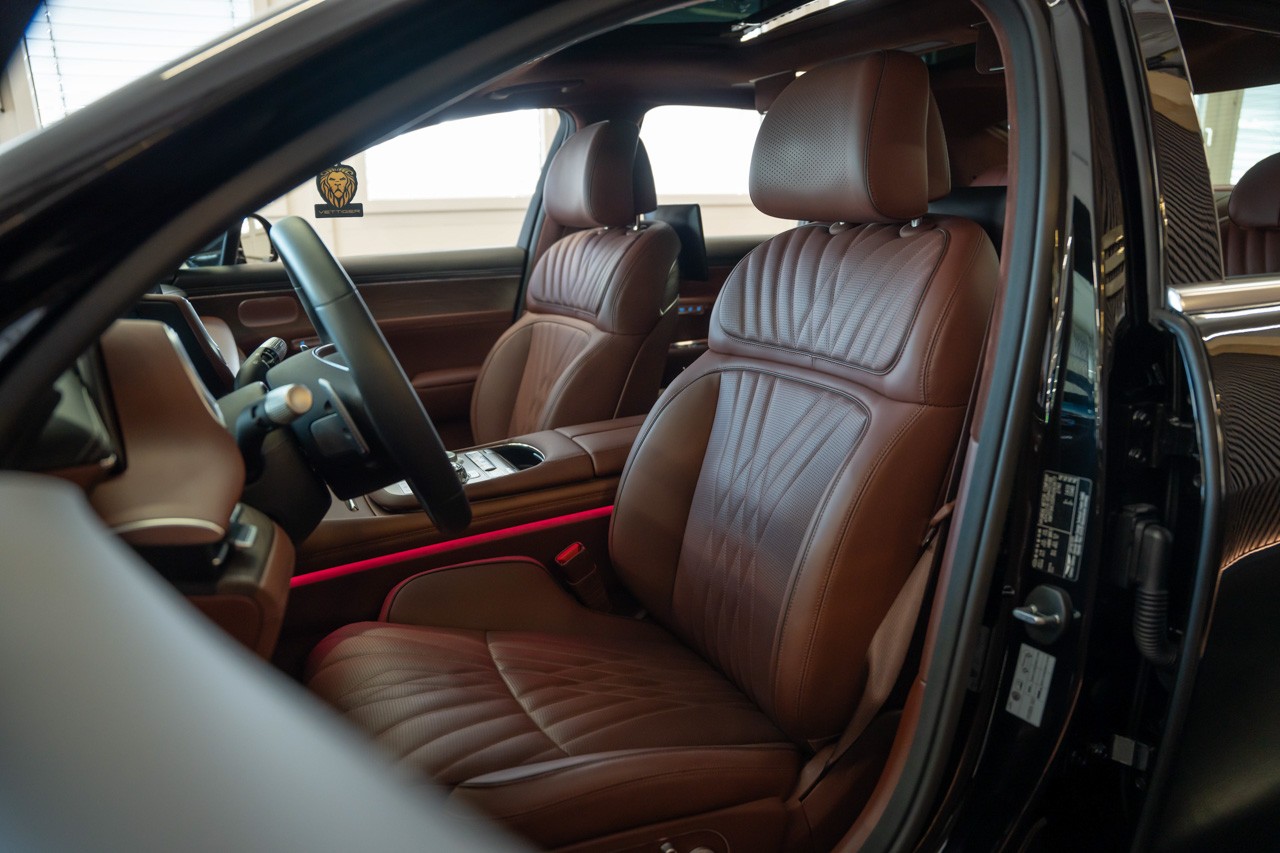 GENESIS G90 Luxury Plus-image-12