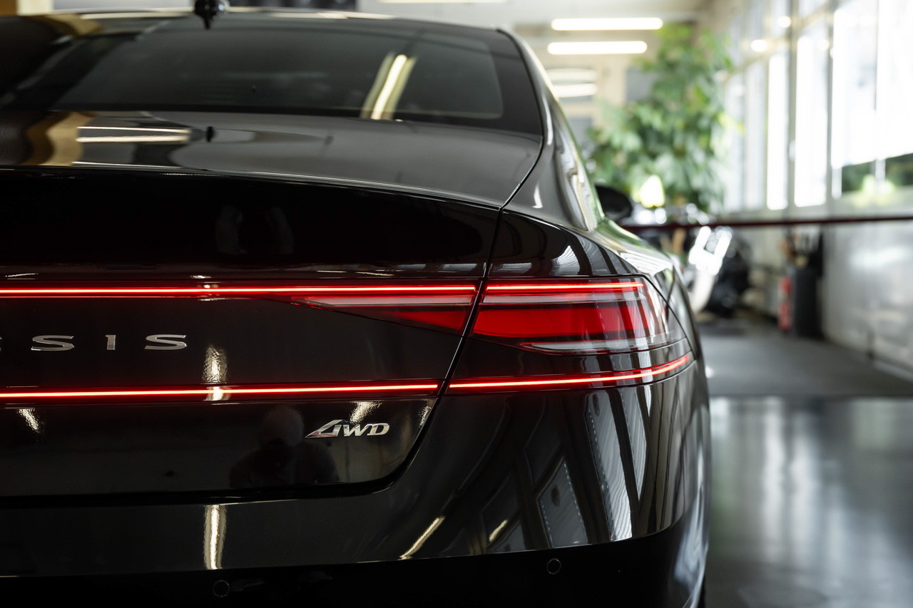 GENESIS G90 Luxury Plus-image-7