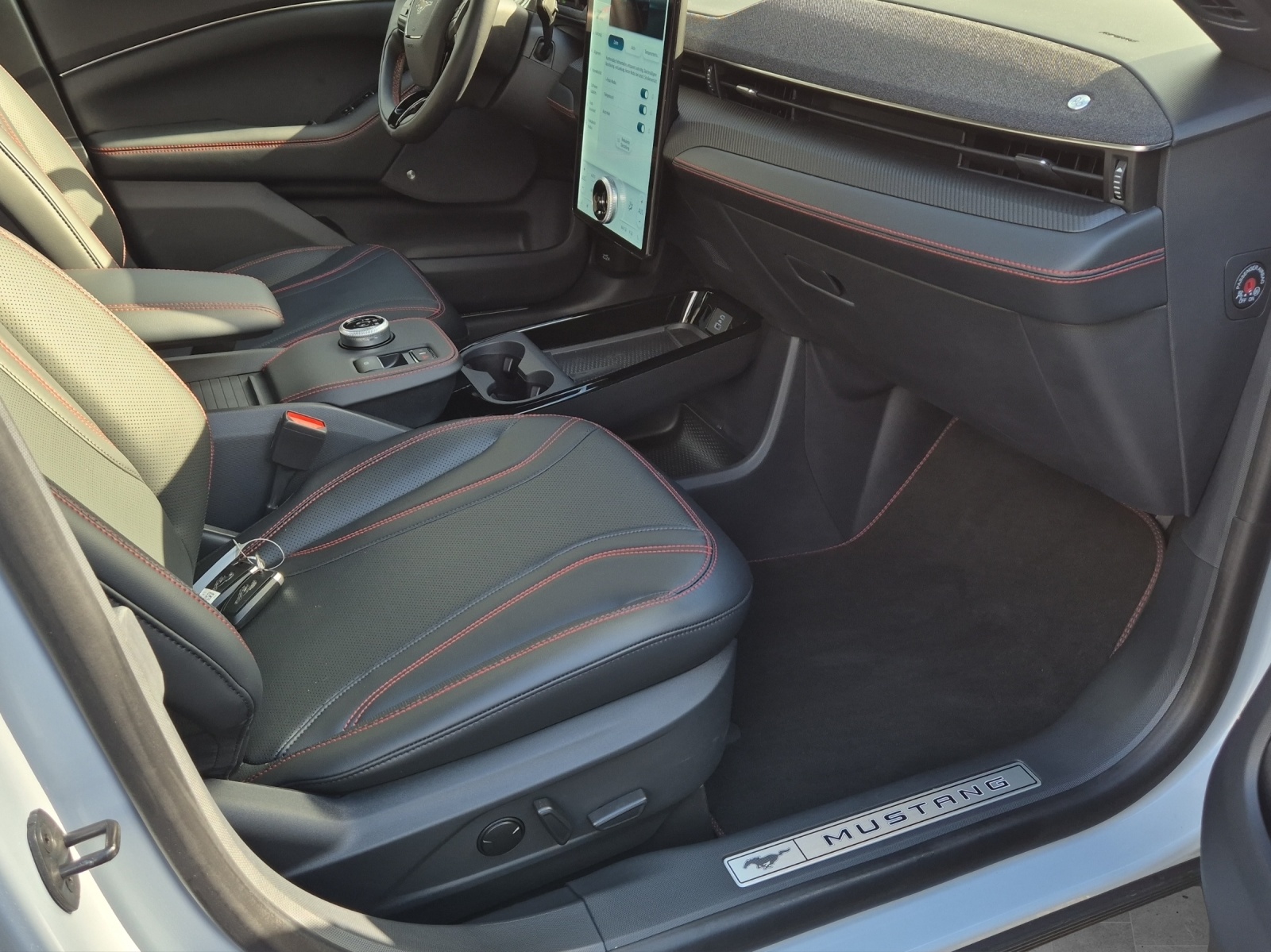 FORD Mustang MACH-E Premium AWD 88 kWh-image-15