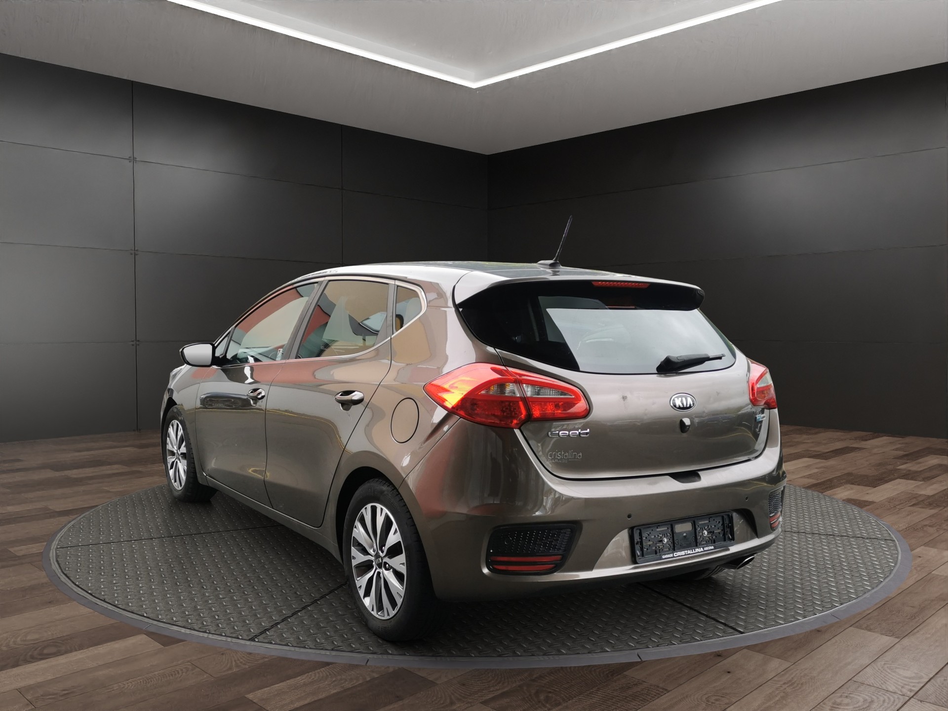 KIA Cee'd 1.6 CRDi Trend DCT-image-6