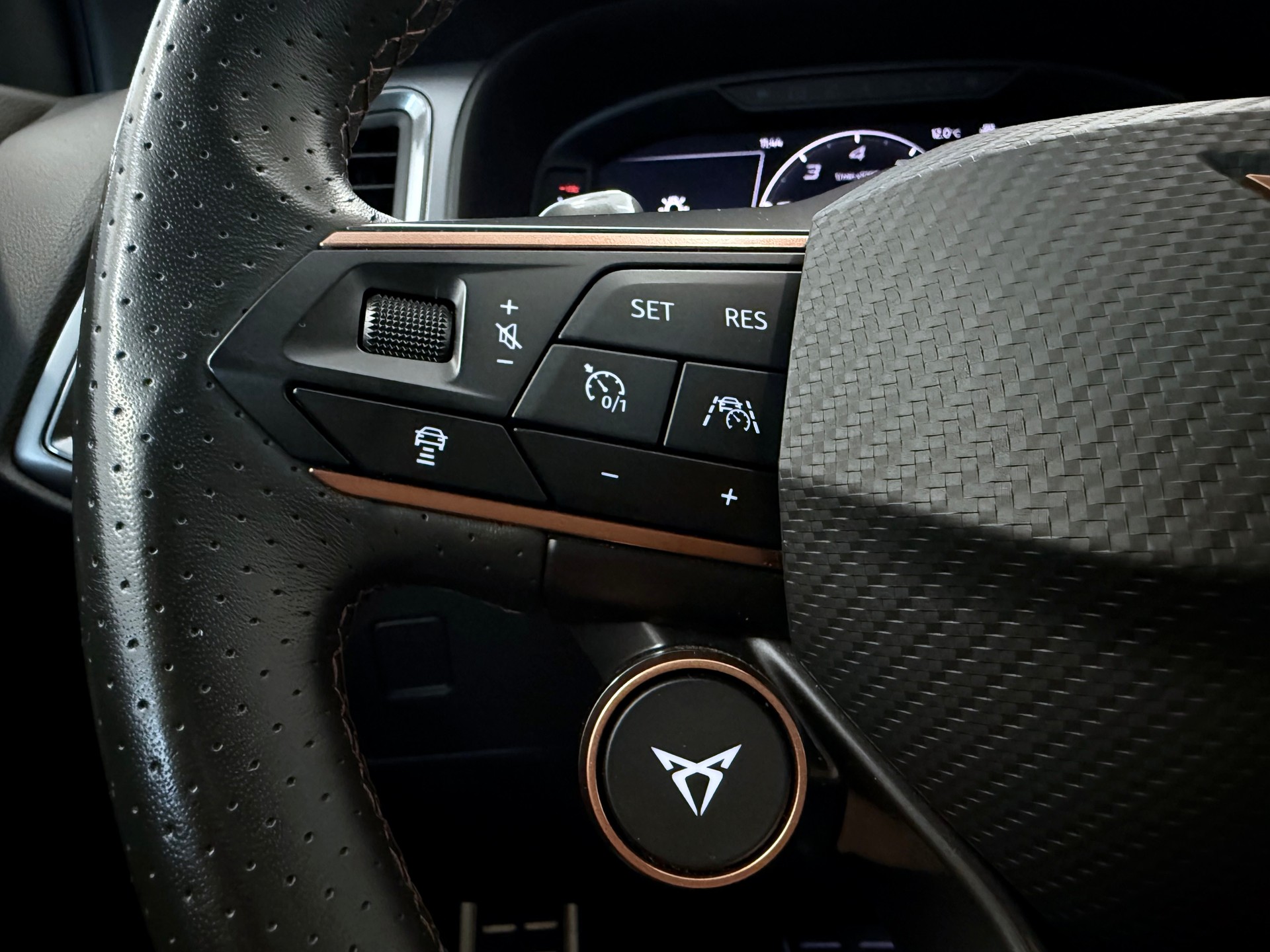 CUPRA ATECA-image-27