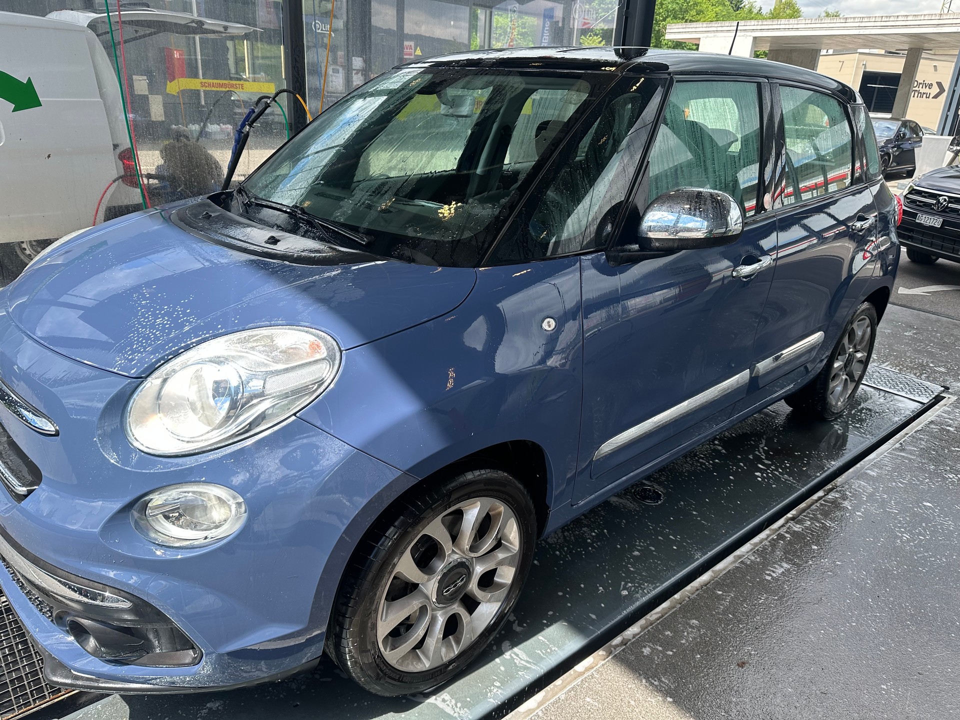 FIAT 500L 1.4 TB 16V Mirror-image-1