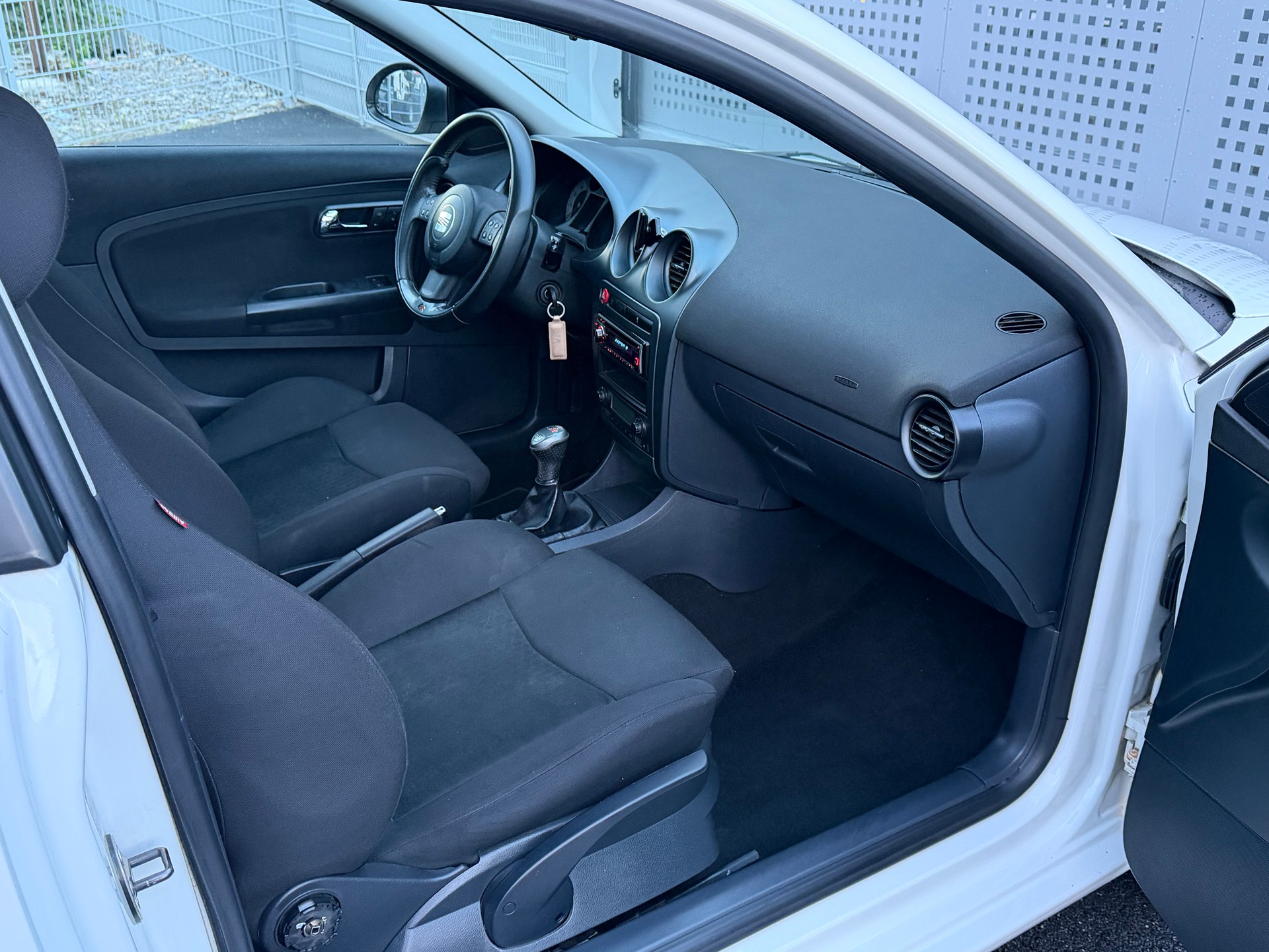 SEAT Ibiza 1.8 20V Turbo FR Joya Joker-image-21