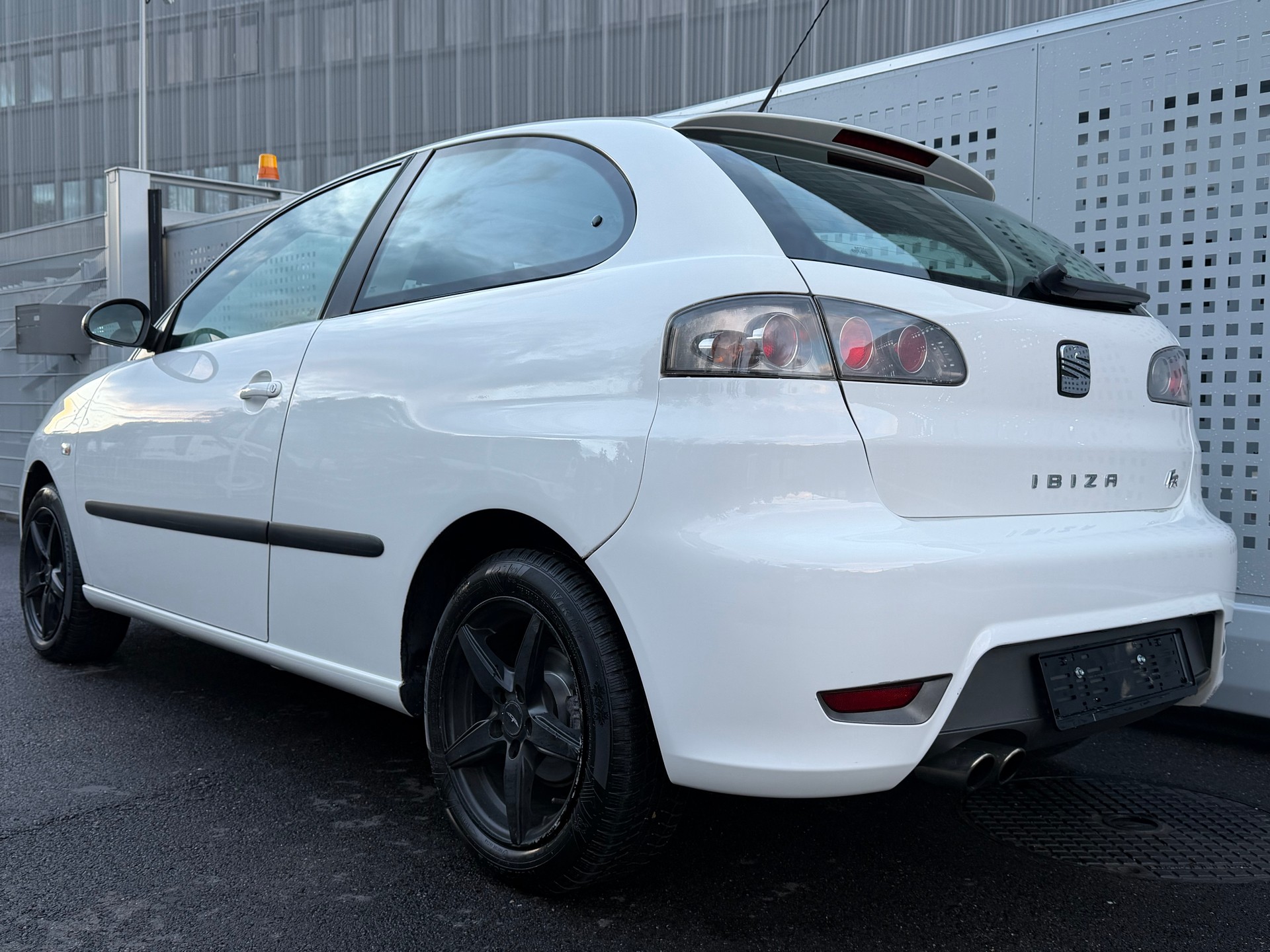 SEAT Ibiza 1.8 20V Turbo FR Joya Joker-image-25
