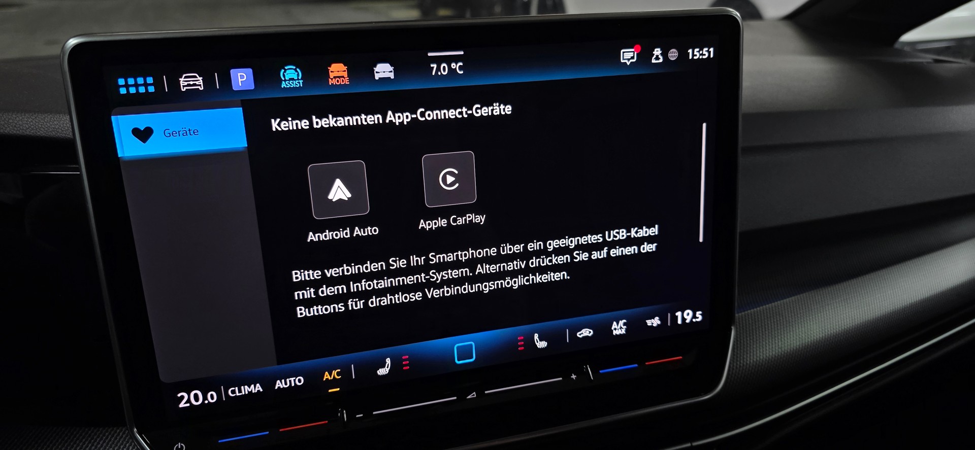 VW Golf Variant 2.0 TSI R Performance DSG 4 Motion *Lenkrad-Sitzheizung*ACC&LaneAssist*Rückfahrkamera*Ambiente*CarPlay&AndroidAuto*-image-17