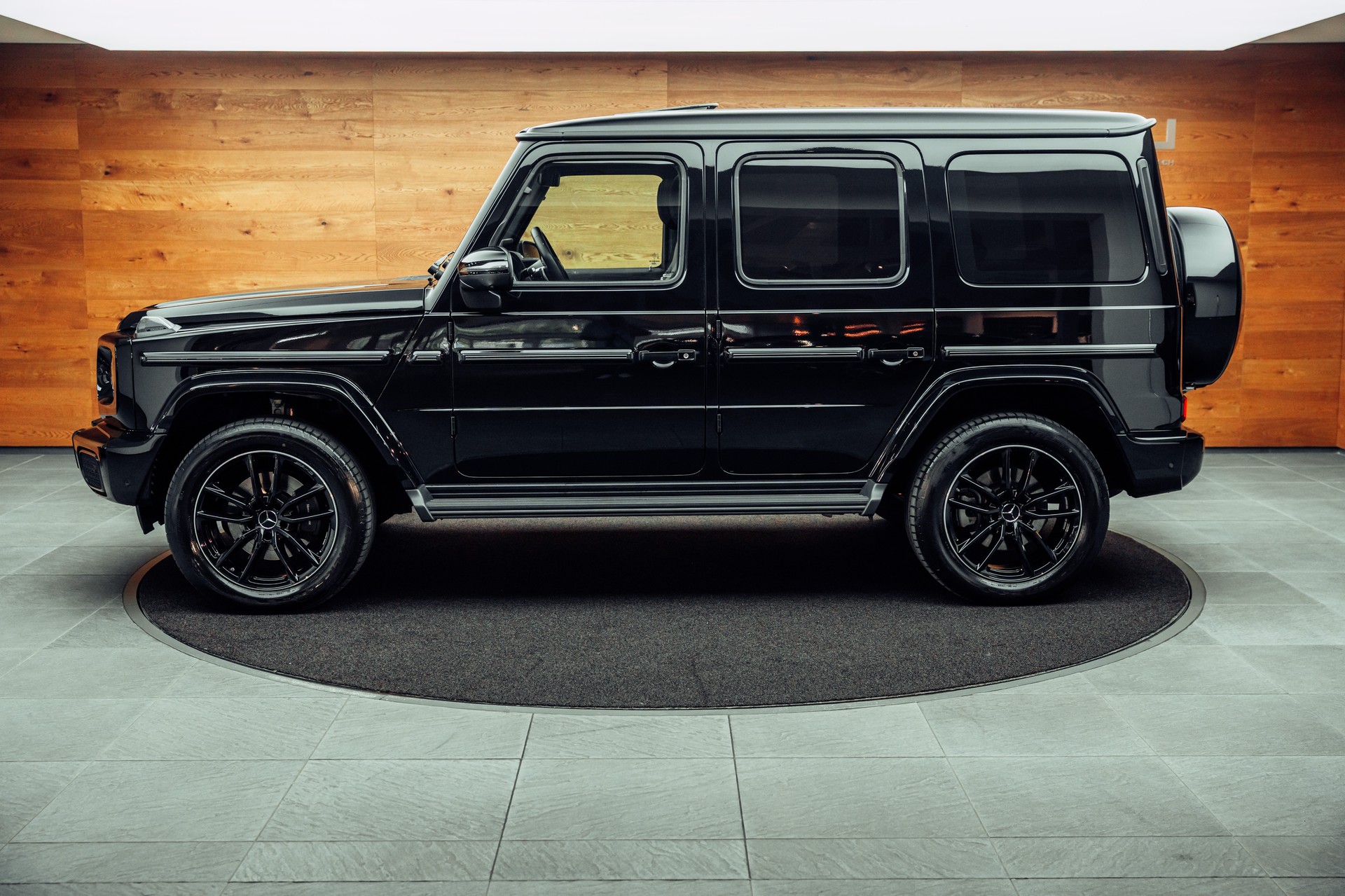 MERCEDES-BENZ G 450d AMG Line 9G-Tronic-image-10