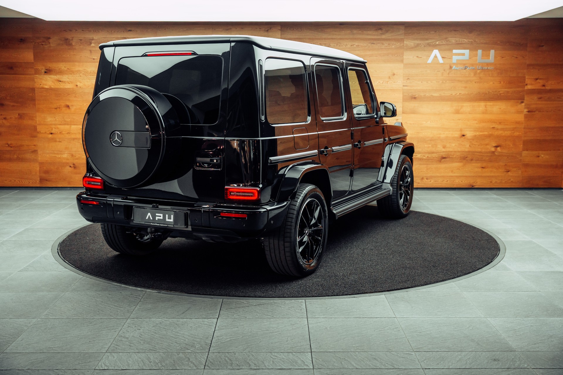 MERCEDES-BENZ G 450d AMG Line 9G-Tronic-showroom-element-1