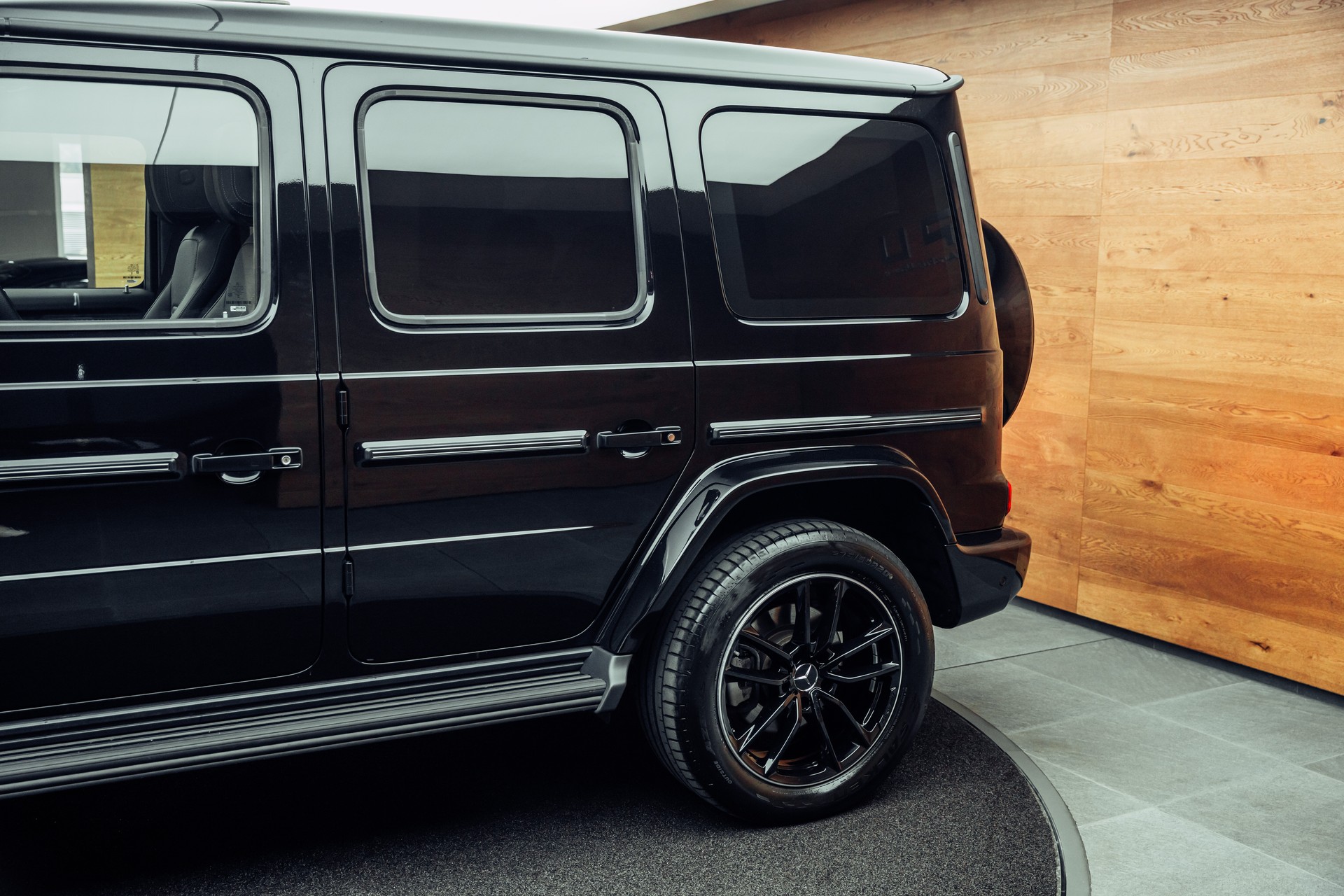 MERCEDES-BENZ G 450d AMG Line 9G-Tronic-image-23
