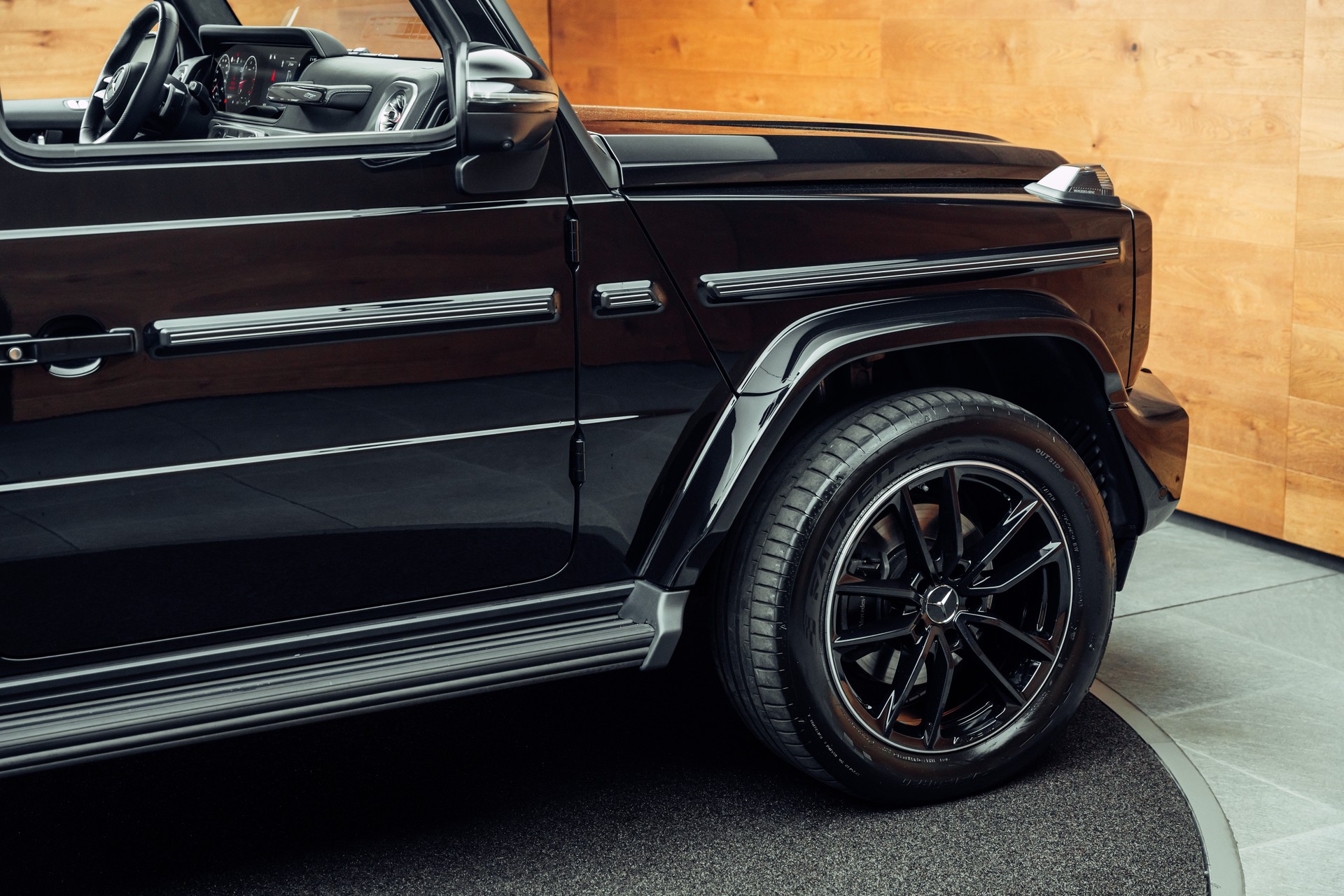 MERCEDES-BENZ G 450d AMG Line 9G-Tronic-image-24
