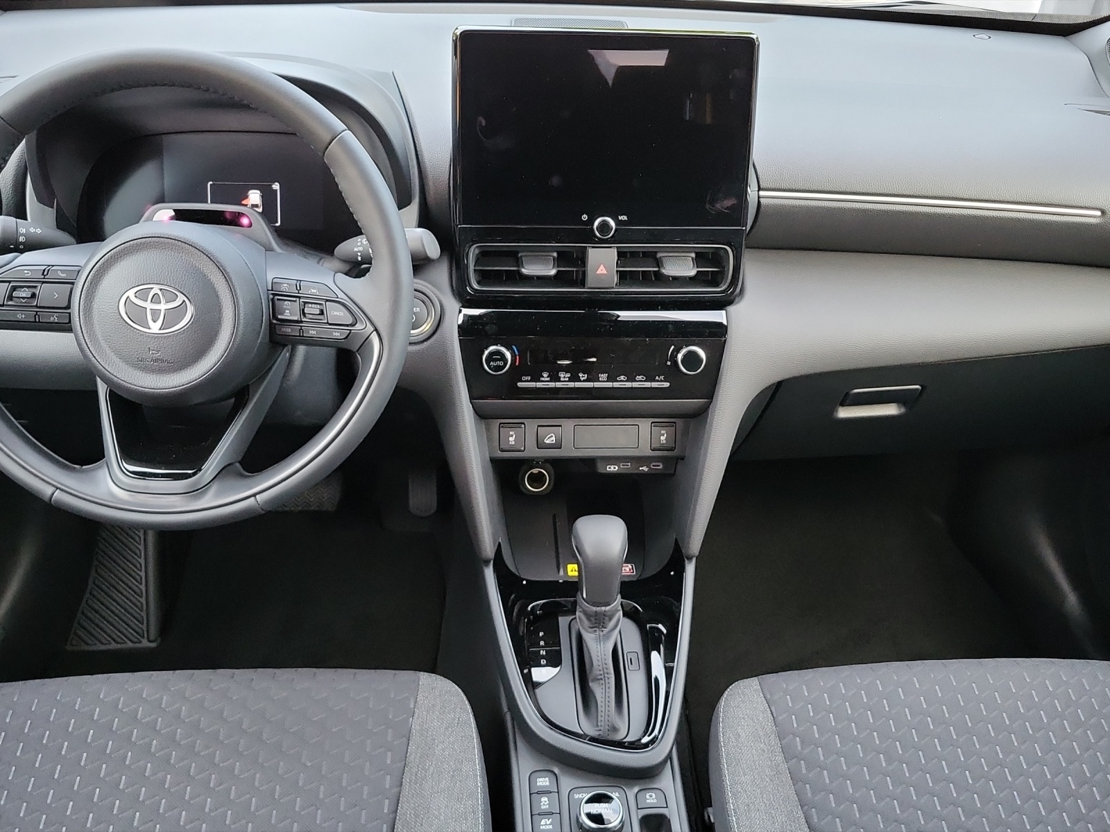 TOYOTA Yaris Cross 1.5 VVT-i HSD Trend AWD-image-13