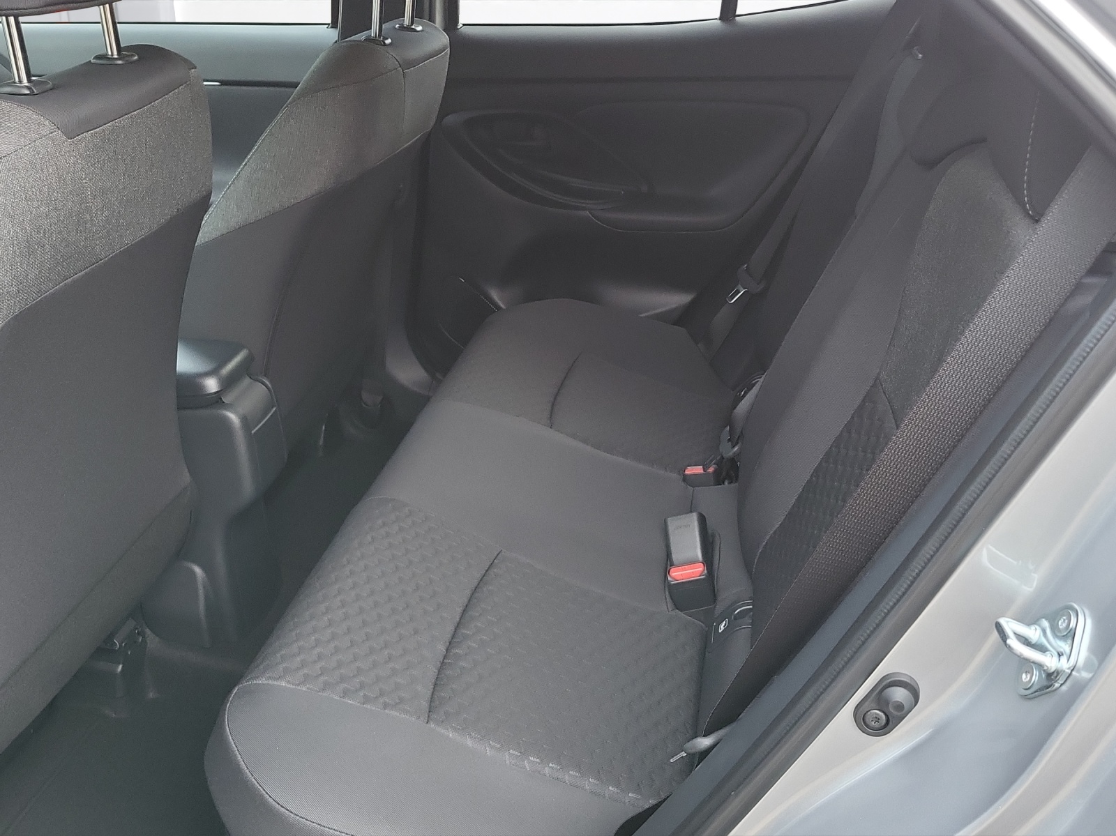 TOYOTA Yaris Cross 1.5 VVT-i HSD Trend AWD-image-14