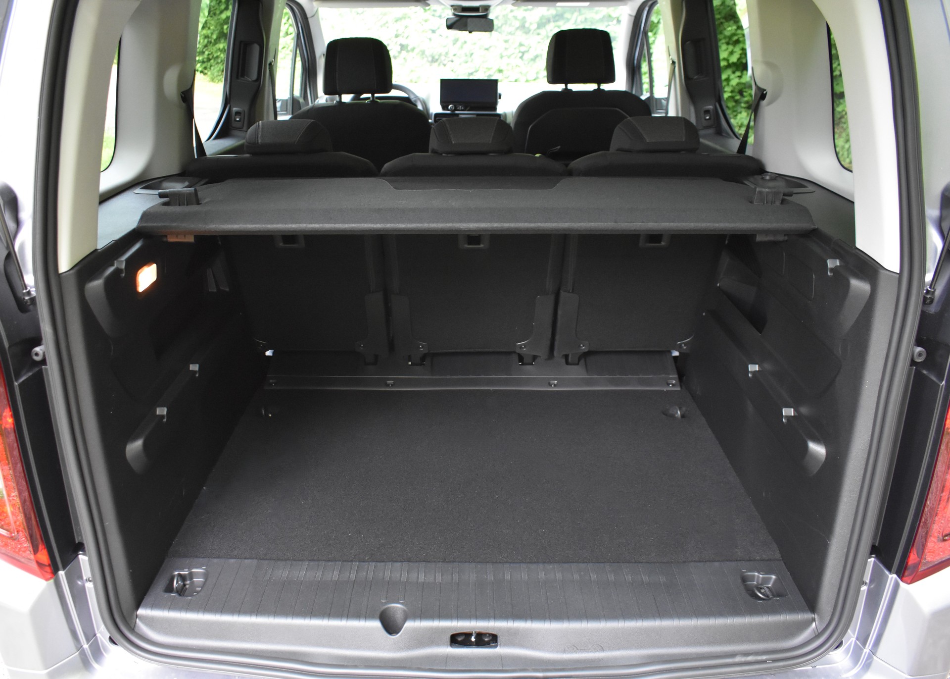 OPEL Combo 1.5 GS Automat-image-12