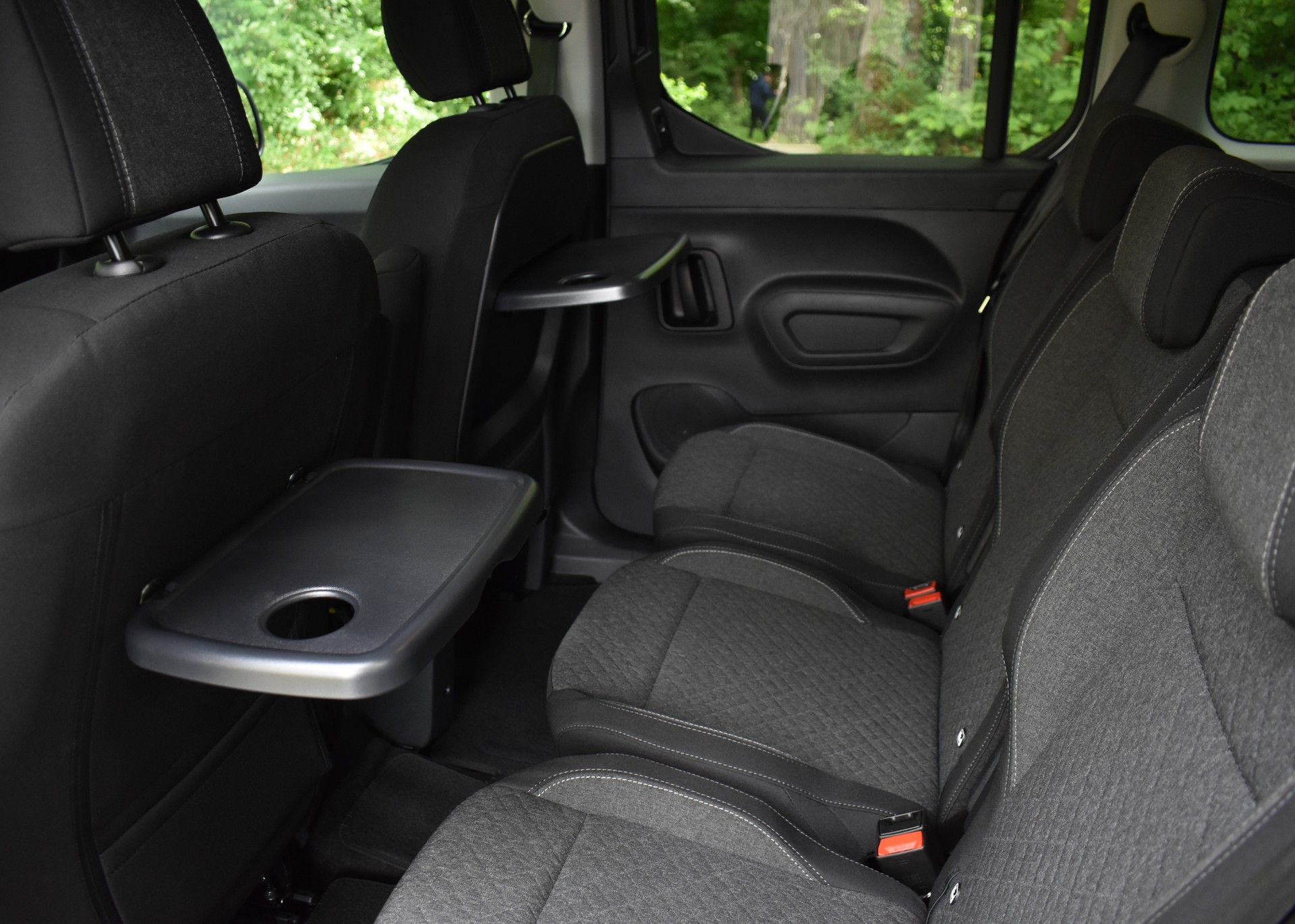 OPEL Combo 1.5 GS Automat-image-10