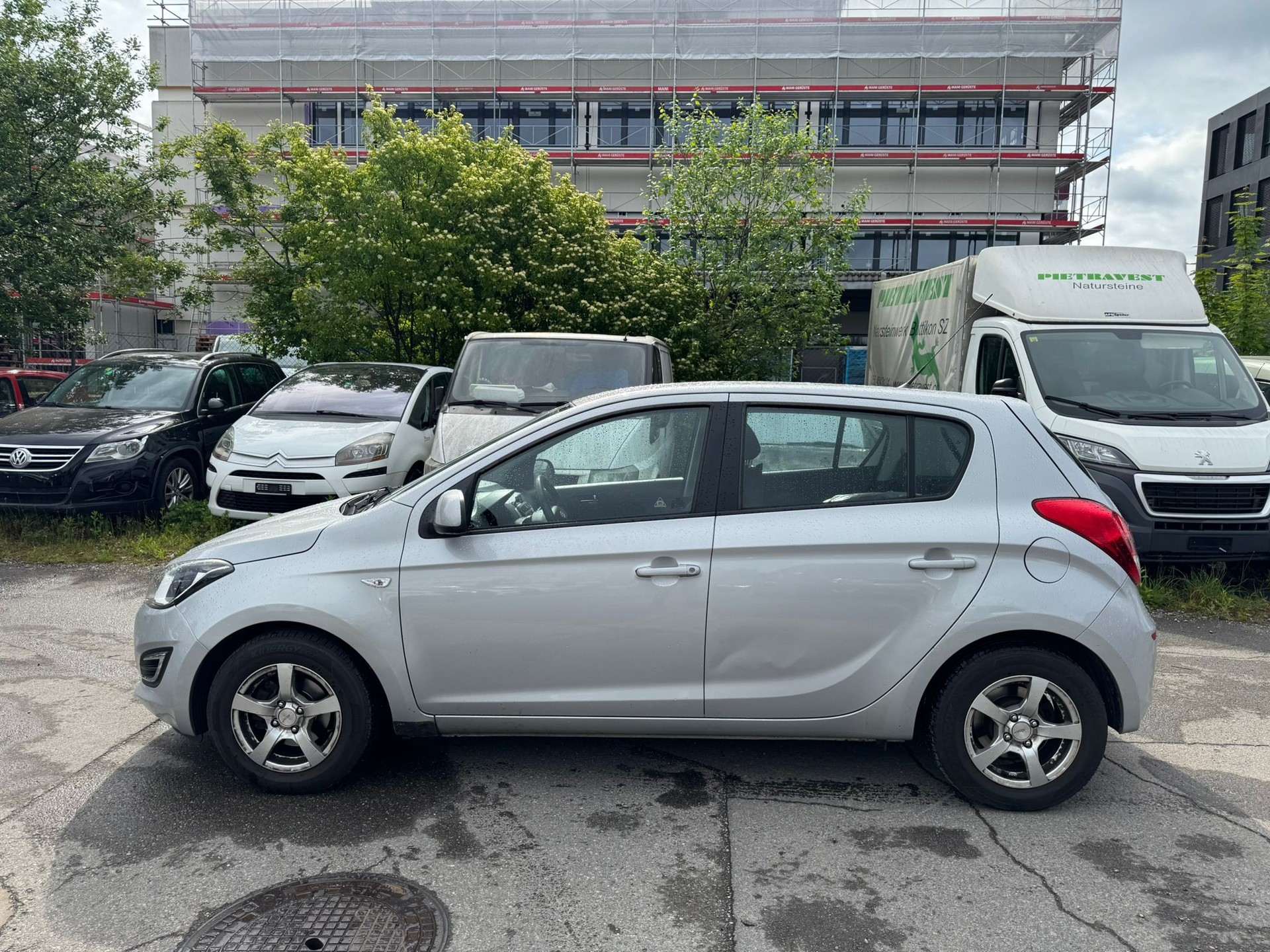 HYUNDAI i20 1.4 Premium Automatic-image-6