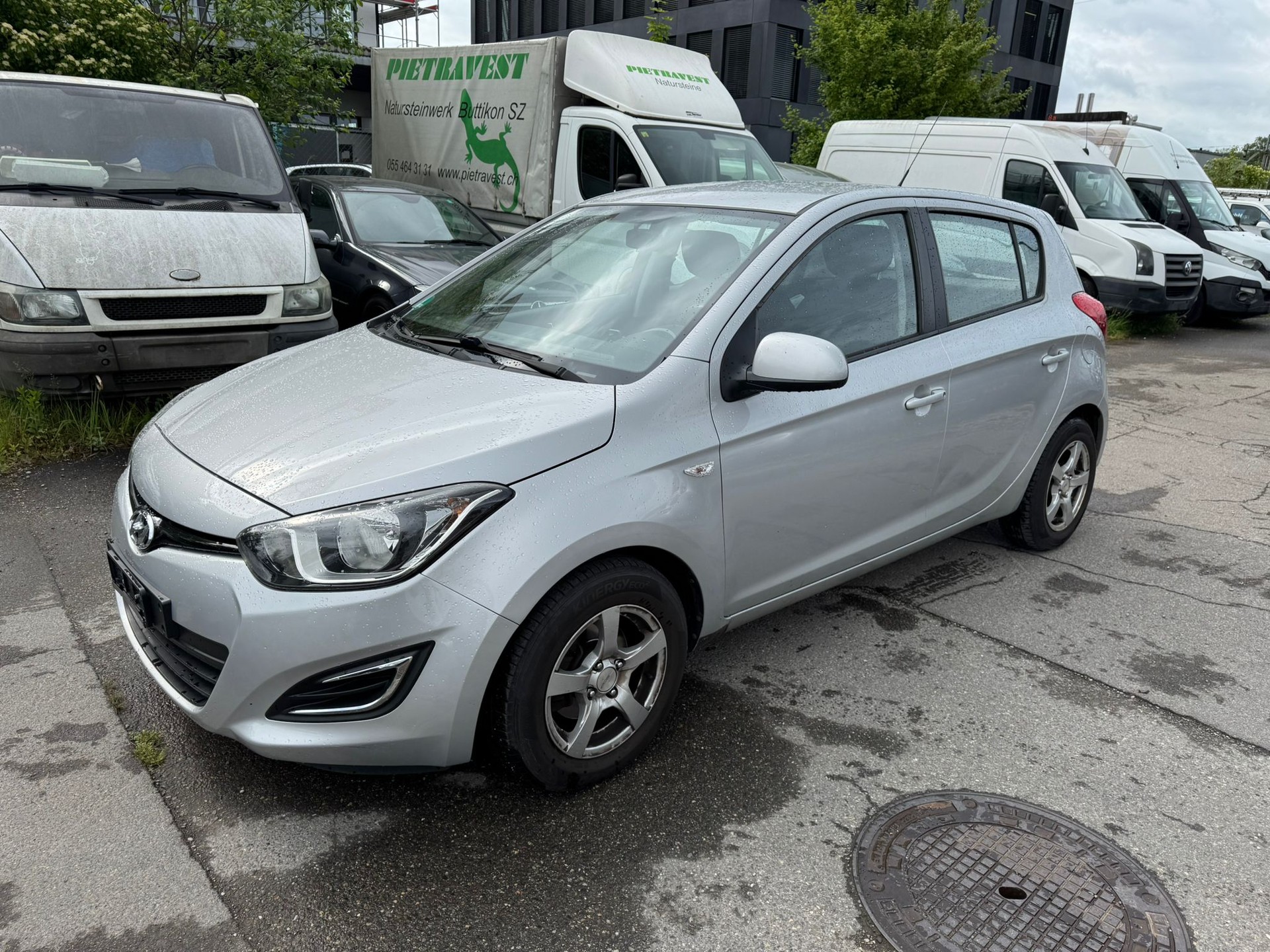 HYUNDAI i20 1.4 Premium Automatic-image-1