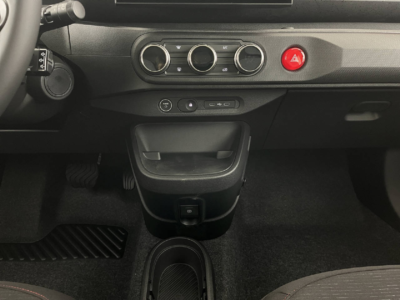 RENAULT Twingo E-Tech Urban Range techno-image-13