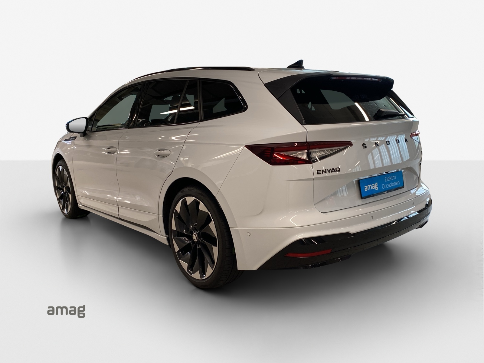 SKODA Enyaq iV 80 SportLine Ultra-showroom-element-3