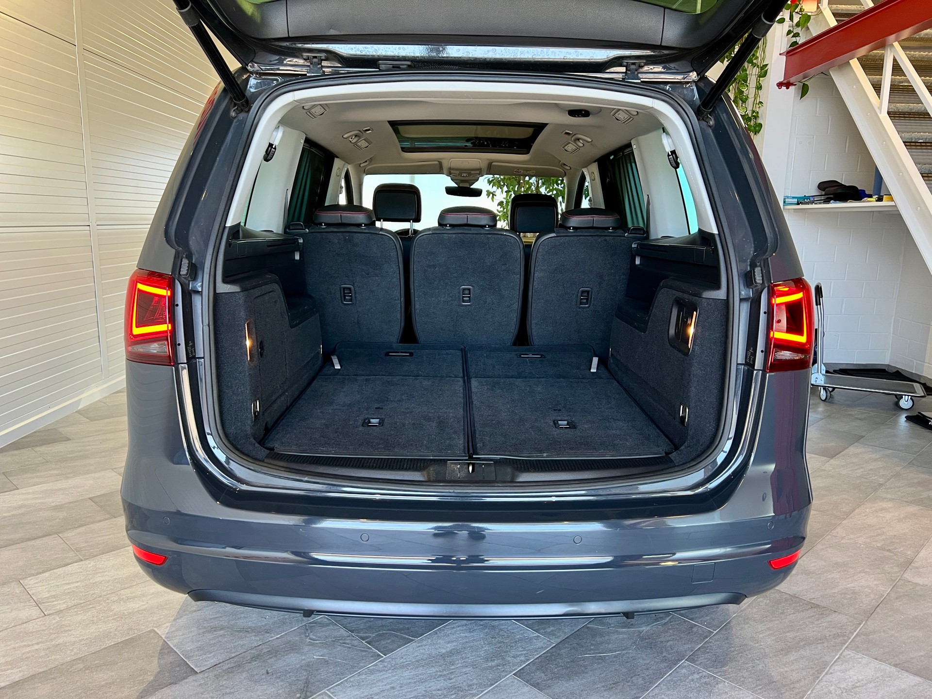 SEAT Alhambra 2.0 TSI FR Line DSG-image-22