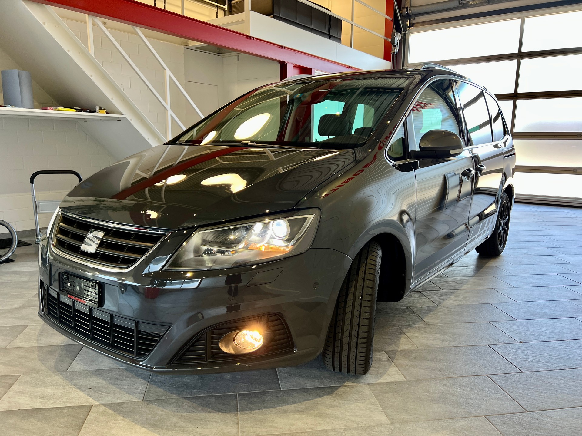 SEAT Alhambra 2.0 TSI FR Line DSG-showroom-element-3