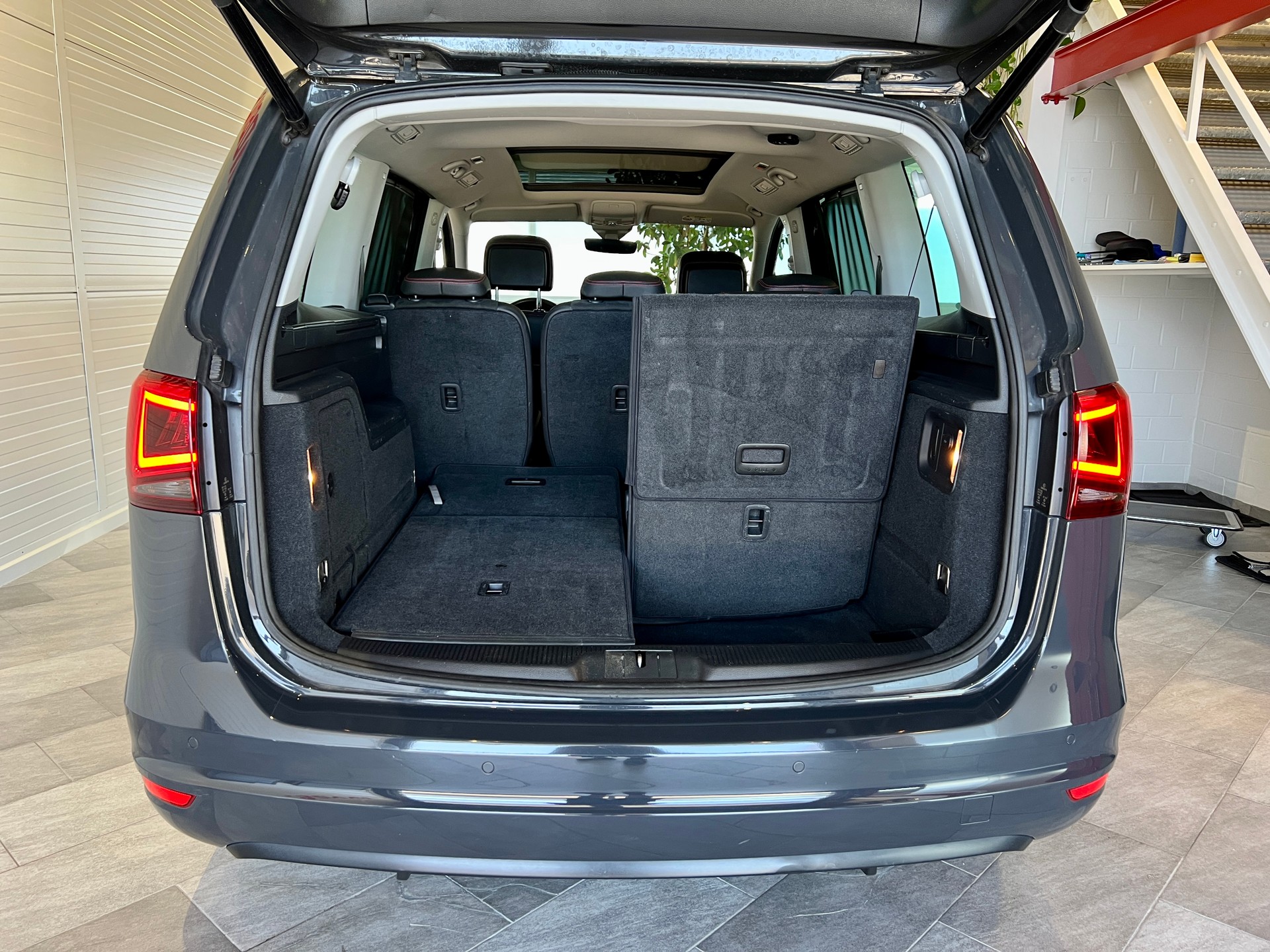SEAT Alhambra 2.0 TSI FR Line DSG-image-21
