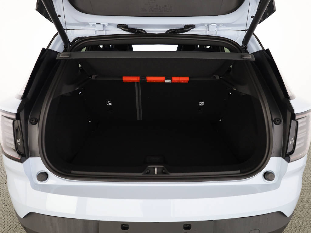 VOLVO EX 30 Cross Country P8 Ultra AWD-image-22
