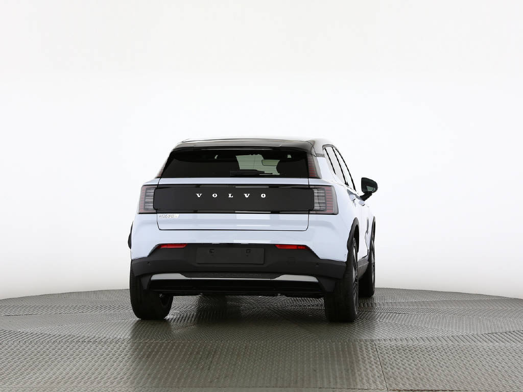 VOLVO EX 30 Cross Country P8 Ultra AWD-image-9