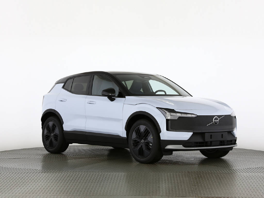 VOLVO EX 30 Cross Country P8 Ultra AWD-image-18