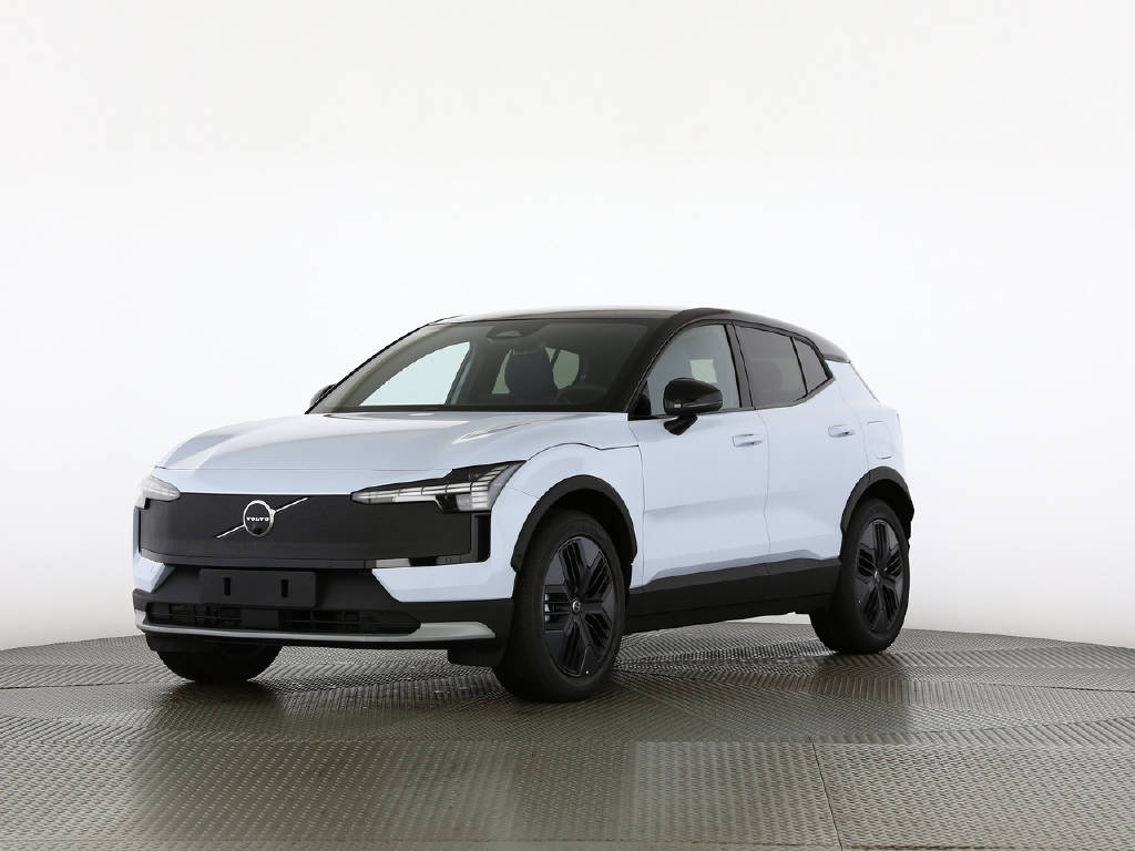 VOLVO EX 30 Cross Country P8 Ultra AWD-image-0
