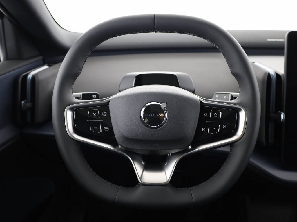 VOLVO EX 30 Cross Country P8 Ultra AWD-image-28
