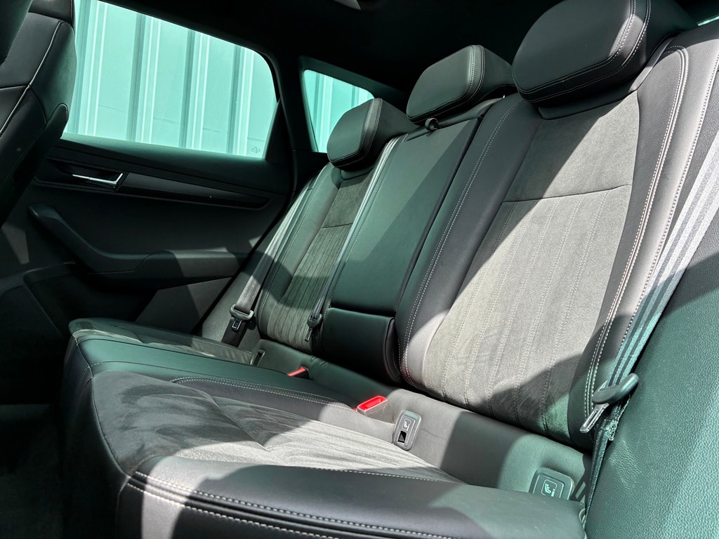 SKODA Karoq 2.0 TSI SportLine 4x4 DSG-image-12
