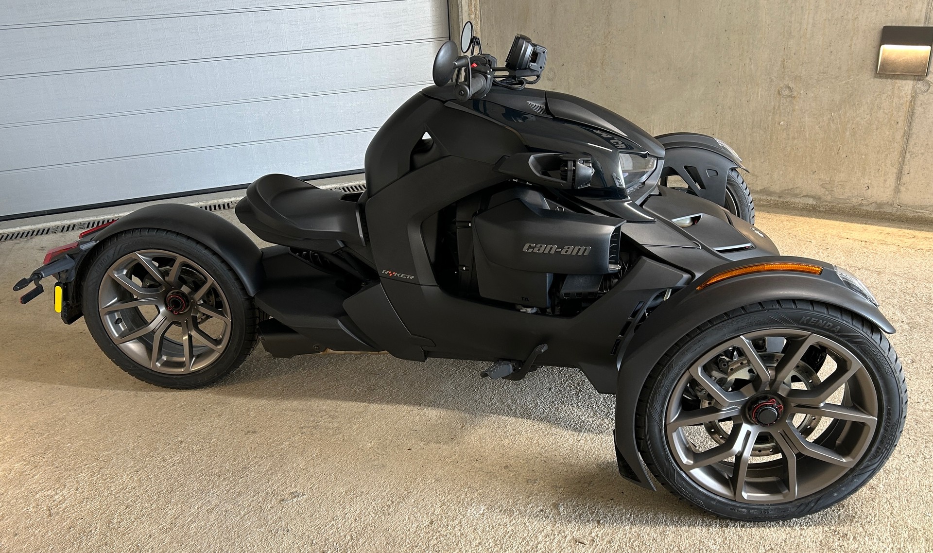 CAN-AM ACE 600-image-2