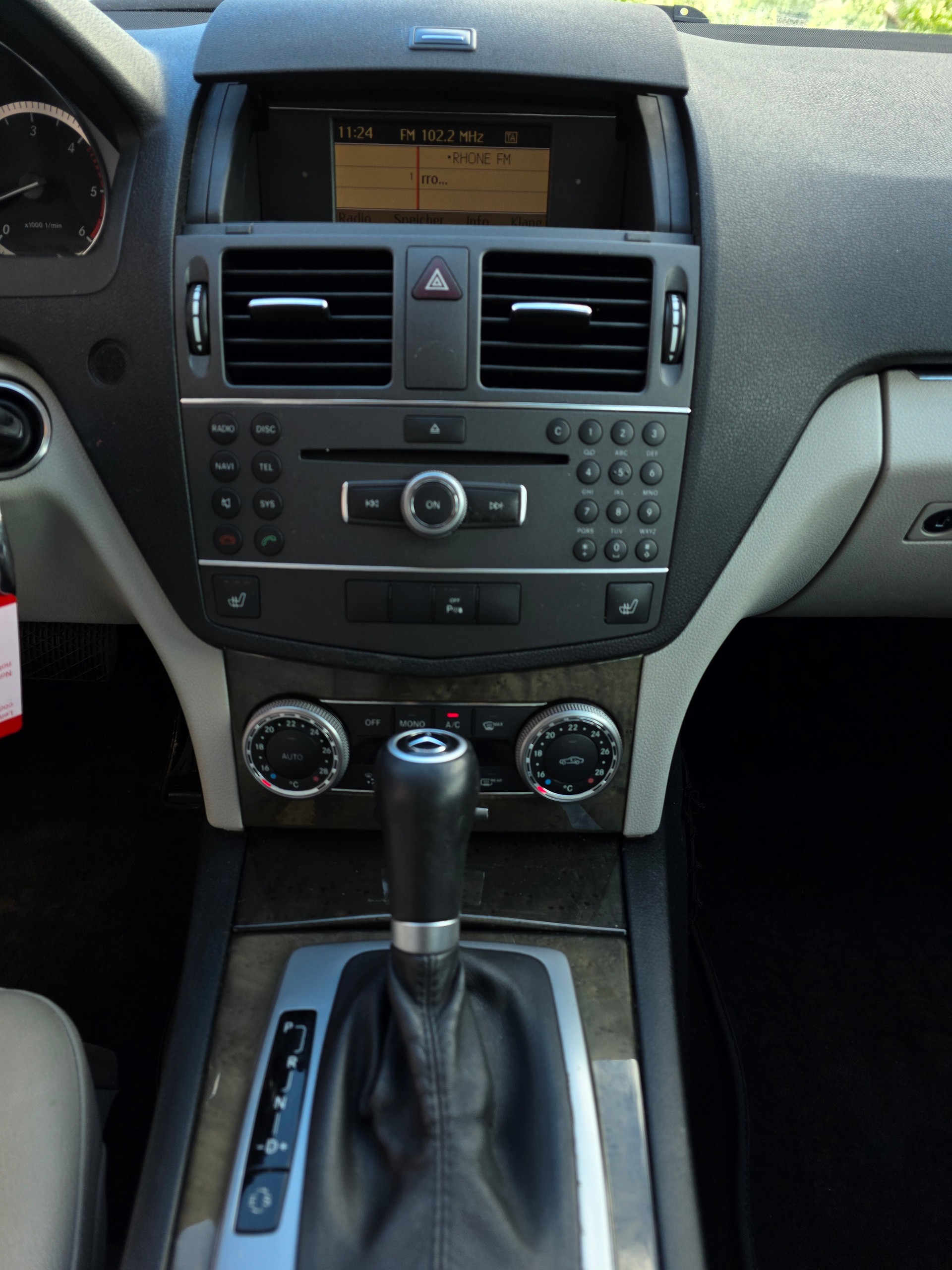 MERCEDES-BENZ C 350 CDI BlueEfficiency Elégance 4Matic 7G-Tronic-image-12