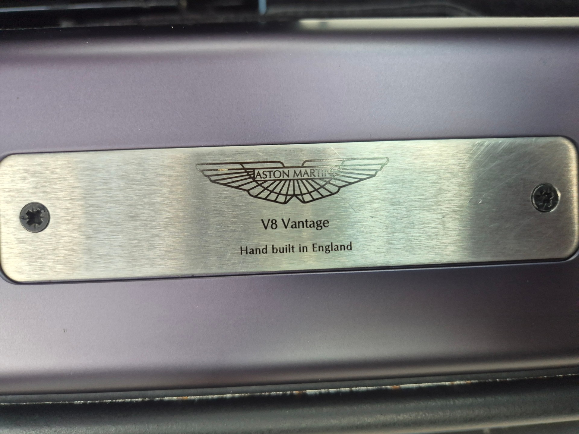 ASTON MARTIN V8 Vantage 4.7 Sportshift-image-12