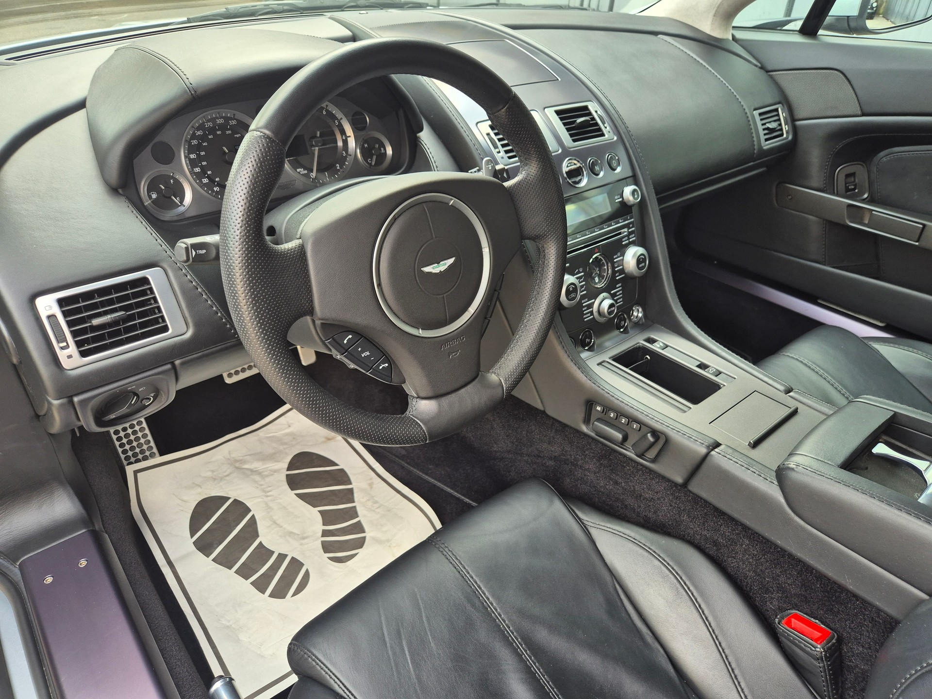 ASTON MARTIN V8 Vantage 4.7 Sportshift-image-11