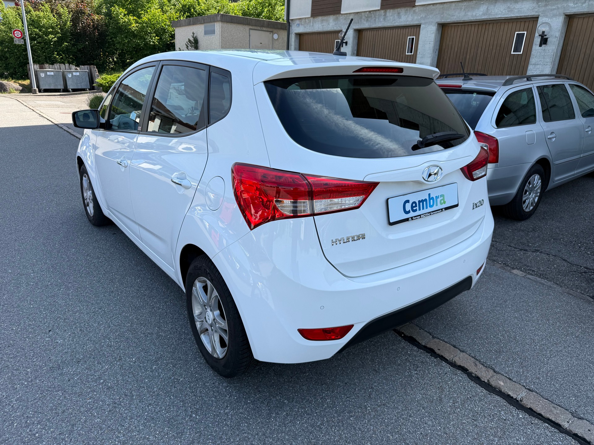 HYUNDAI iX20 1.6 Amplia Automatic-image-4