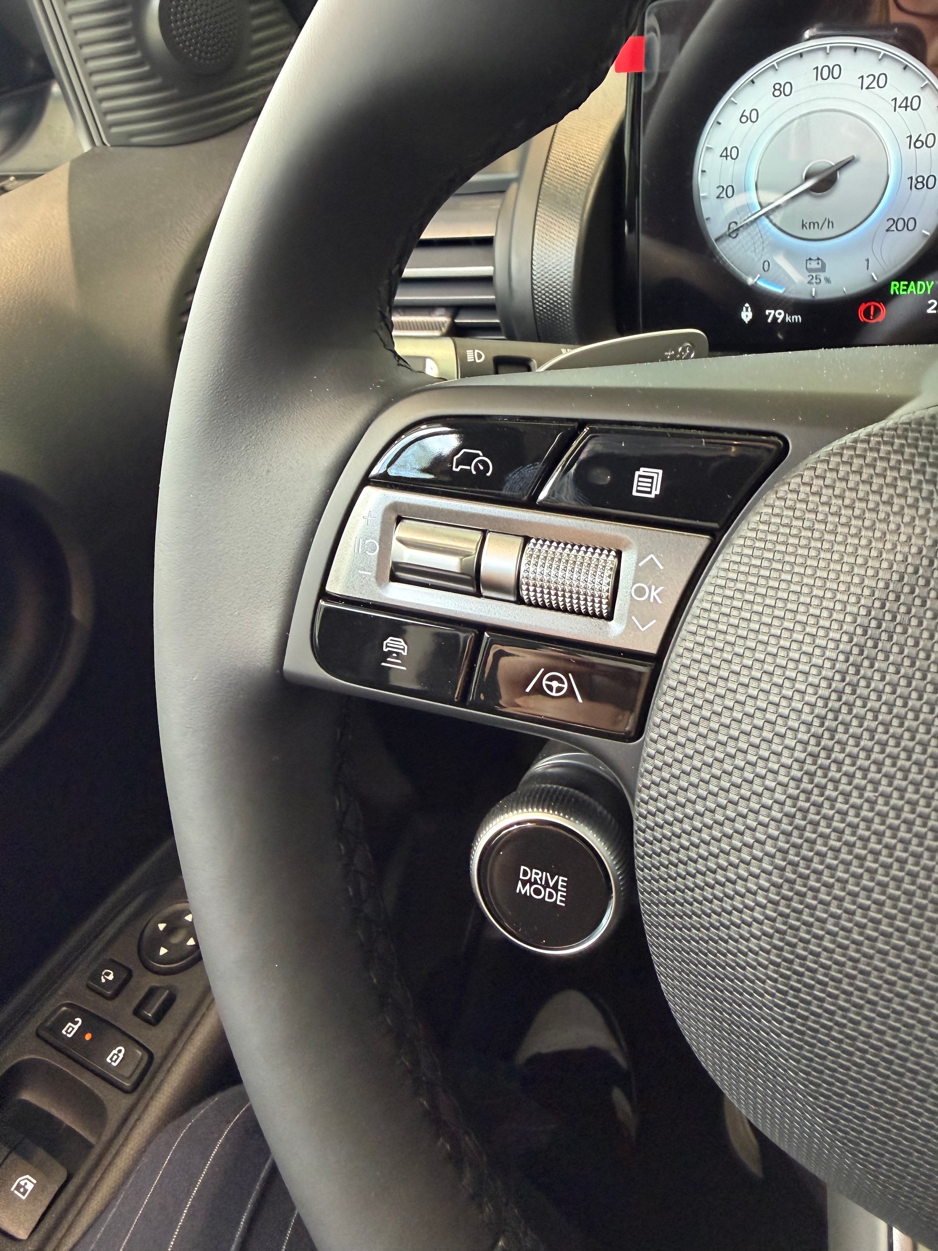 HYUNDAI Inster 49kWh Vertex-image-13