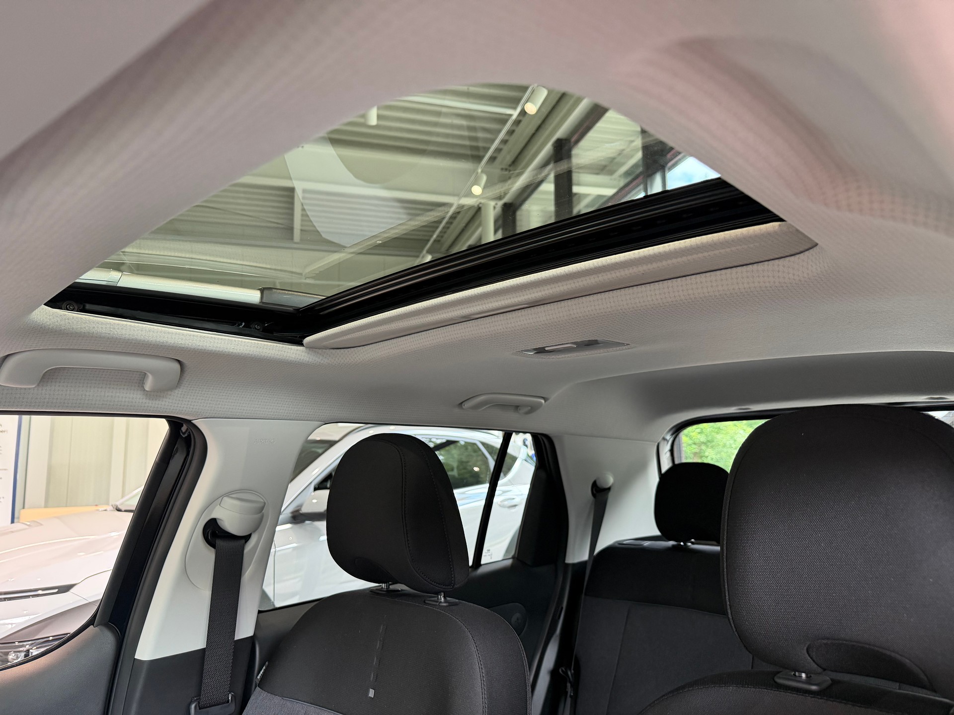 HYUNDAI Inster 49kWh Vertex-image-19