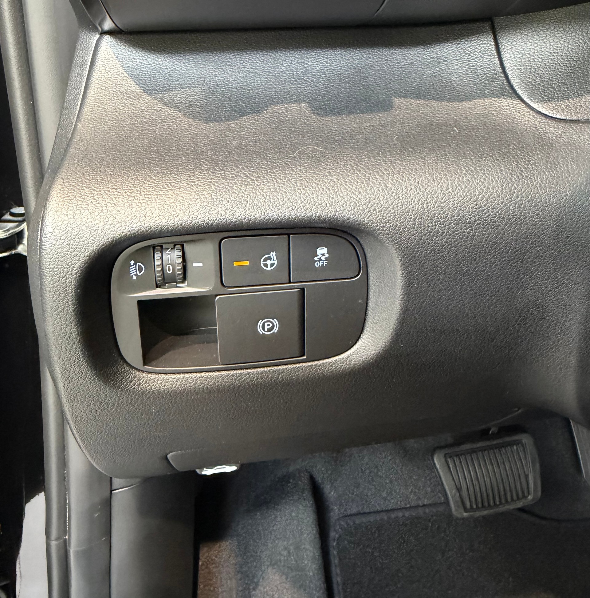HYUNDAI Inster 49kWh Vertex-image-14