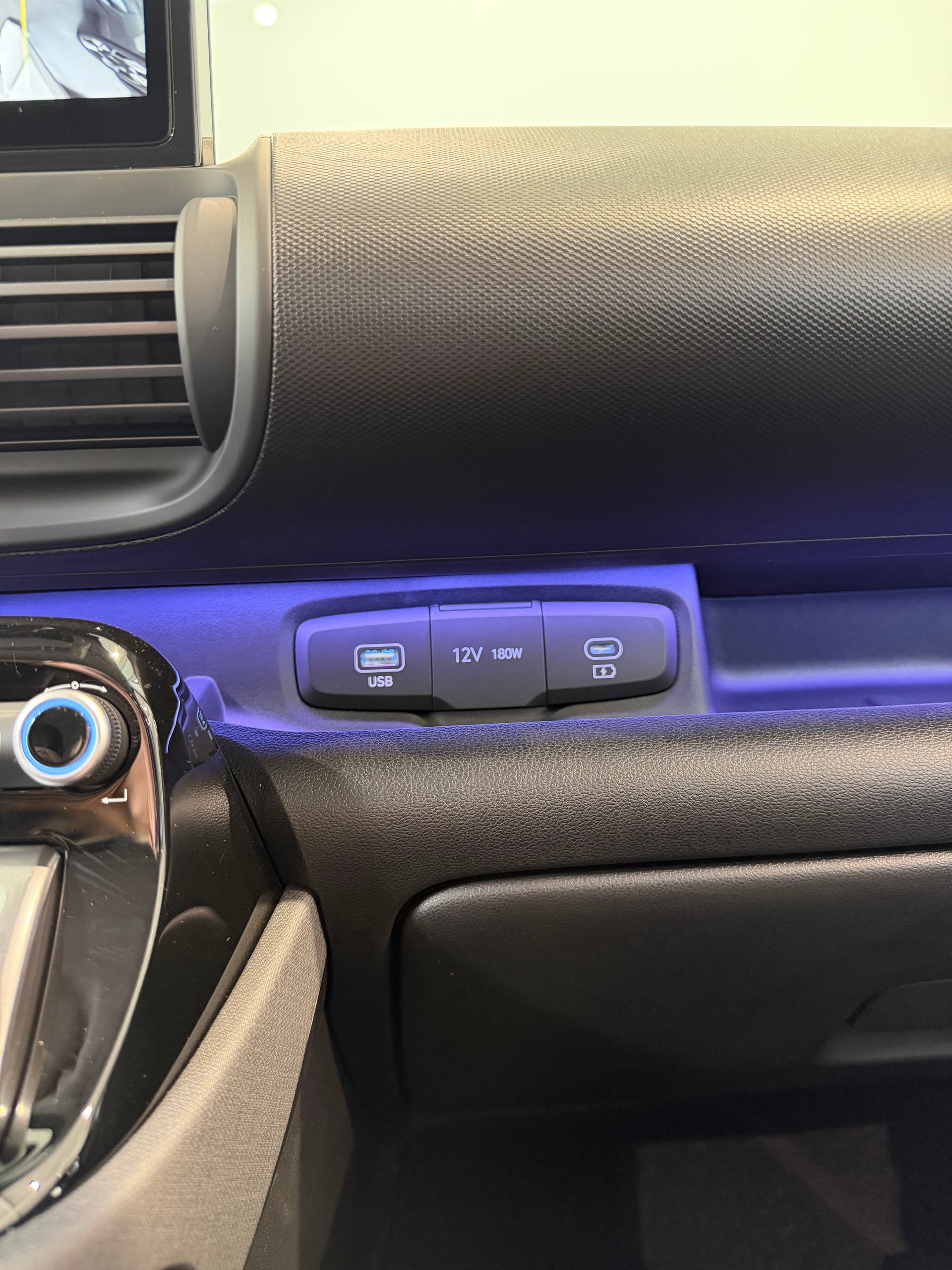 HYUNDAI Inster 49kWh Vertex-image-18